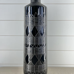 Ceramic Triangle Vase - Black